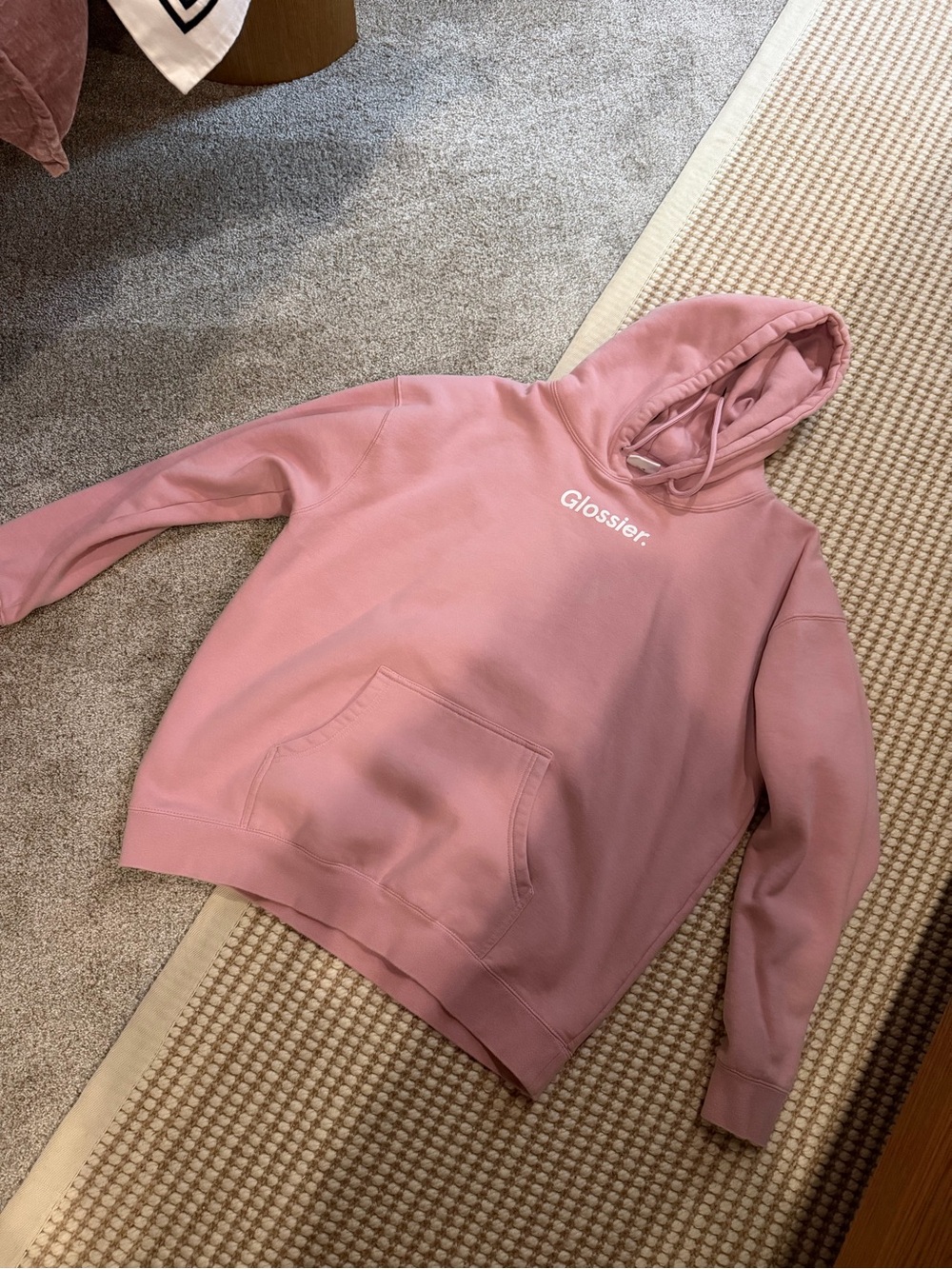 Glossier Pink Logo Hoodie - Women's Cozy Pullover sz XL